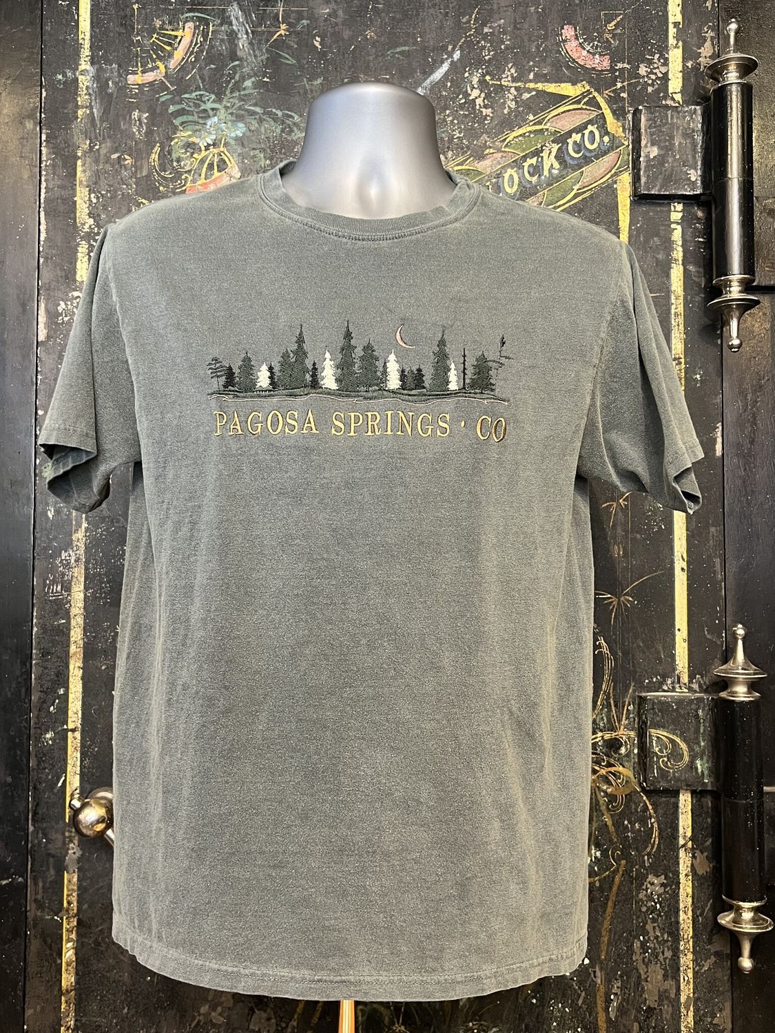 Twilight Shores EMB RS S/S Tee Forest
