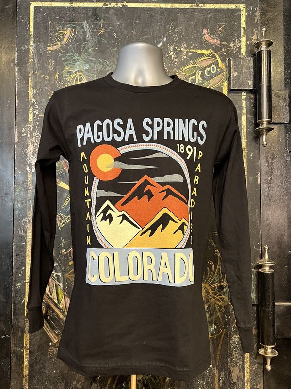 Zandra V2 Mtns CO Sym LRS L/S Tee Black
