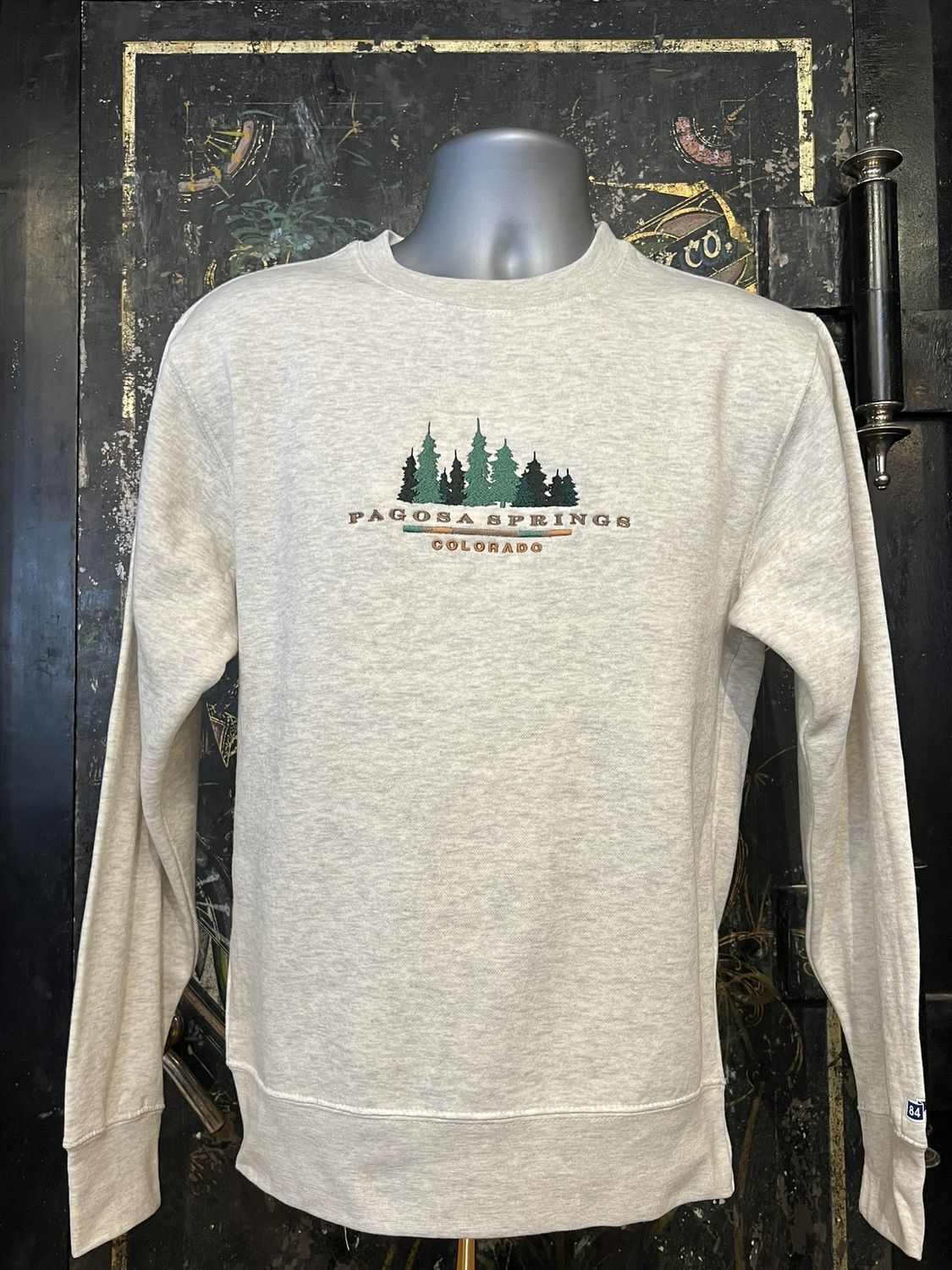 Earth Images Pines EMB Crew Neck SS Oatmeal