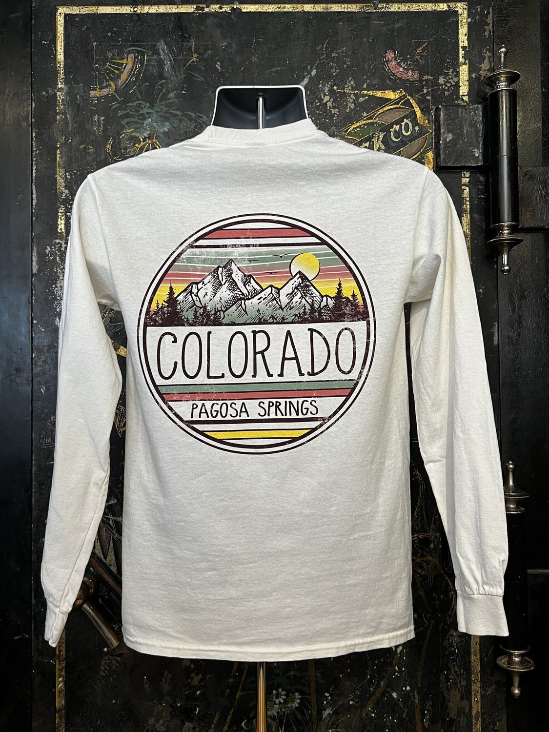 Voltand Mtn/Pines L/S Tee Ivory