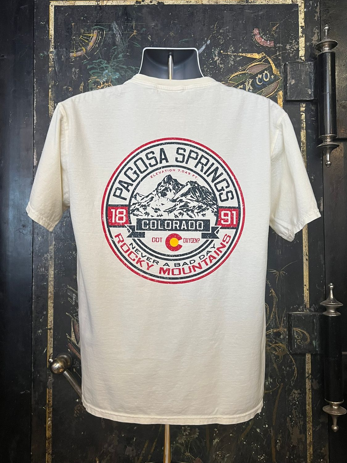 Bixby V2 Mtns CO Flag RS S/S Tee, Color: Ivory, Size: SMALL