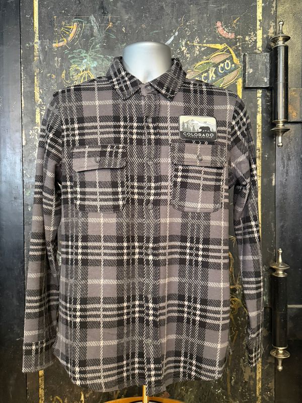 Breakory Mtns/Bear Knit Flannel Button Down Black