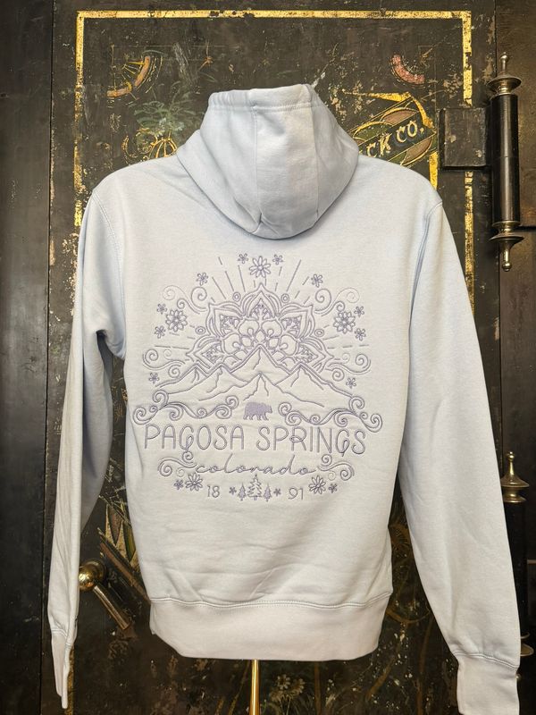 Timberlake Mtn/Bear/Pns EMB Hoodie Pale Blue