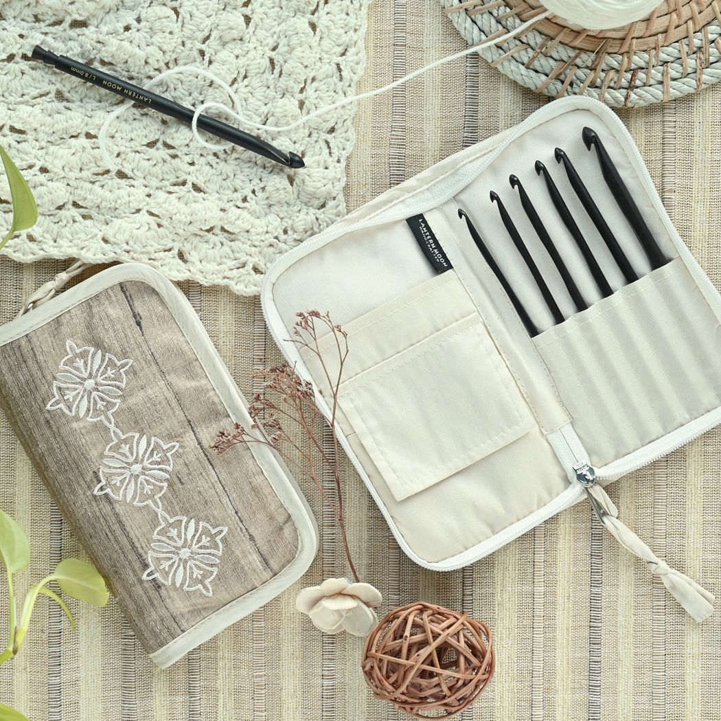Lantern Moon - Radiance Single Ended Crochet Hook Set G-L w/Case