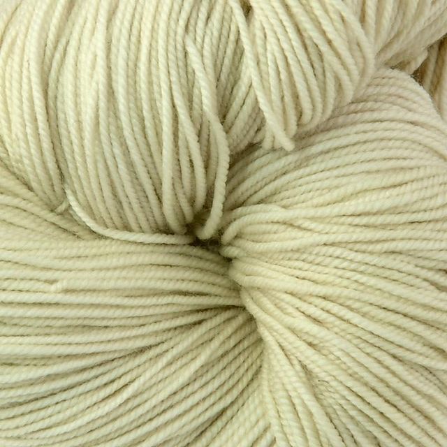 Ella Rae - Lace Merino DK, Color: 01 - Natural
