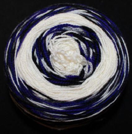 Done Roving - Fingering Transitions, Color: Blueberry Frappe