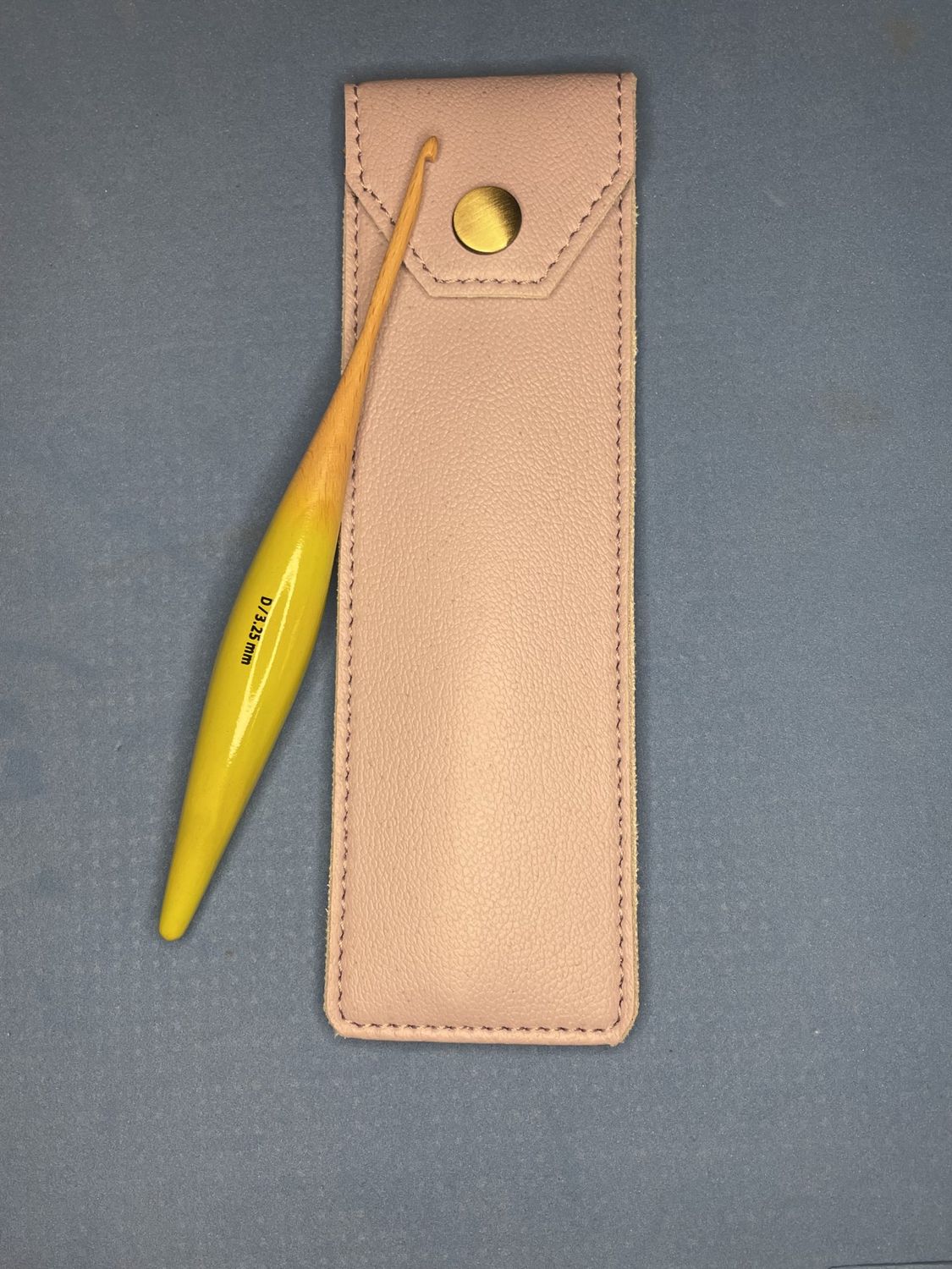 Coley - Ergonomic Wood Hook, Size: D (3.25 mm)