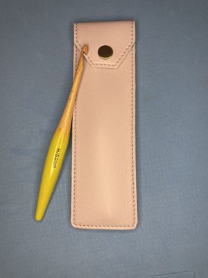 Coley - Ergonomic Wood Hook