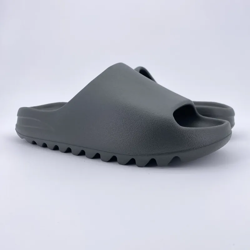 Copy of YEEZY SLIDE &quot;DARK ONYX&quot; Size 14