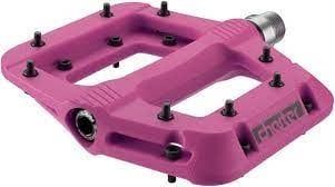 RaceFace Chester Pedals - Platform, Composite, 9/16&quot;,Magenta, Replaceable Pins