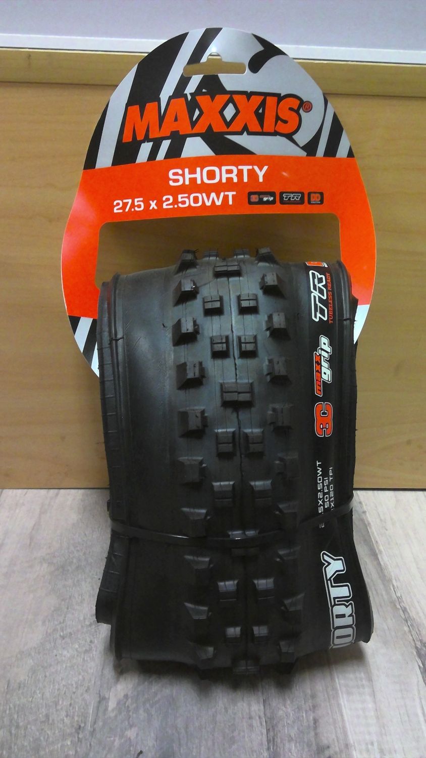Maxxis Shorty Tire - 27.5 x 2.5, Tubeless, Folding, Black, 3C, DoubleDown, Wide Trail