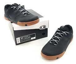 Mountain Shoes STAMP LACE BLACK/SILVER/GUM 10.0
