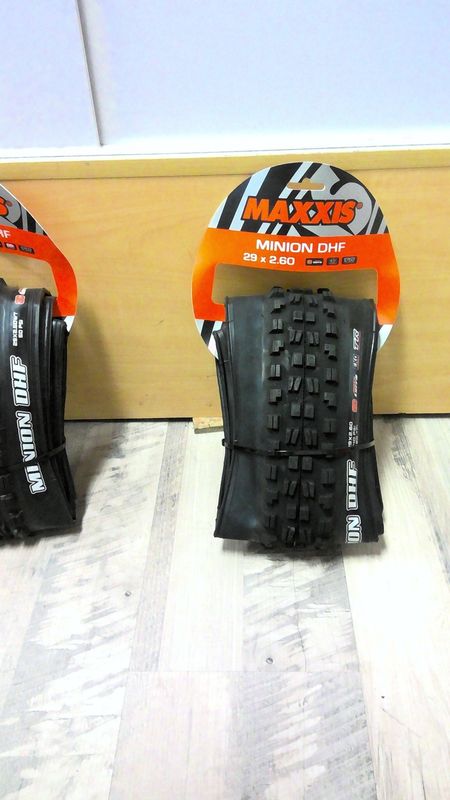 Maxxis, Minion DHF, Tire, 29&#39;&#39;x2.60, Folding, Tubeless Ready, 3C Maxx Terra, EXO, Wide Trail, 120TPI, Black