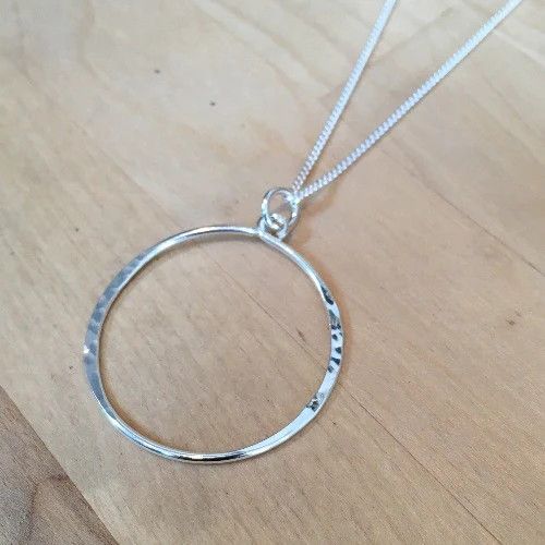 SILVER SUSPENSIONS Ohh Necklace 3