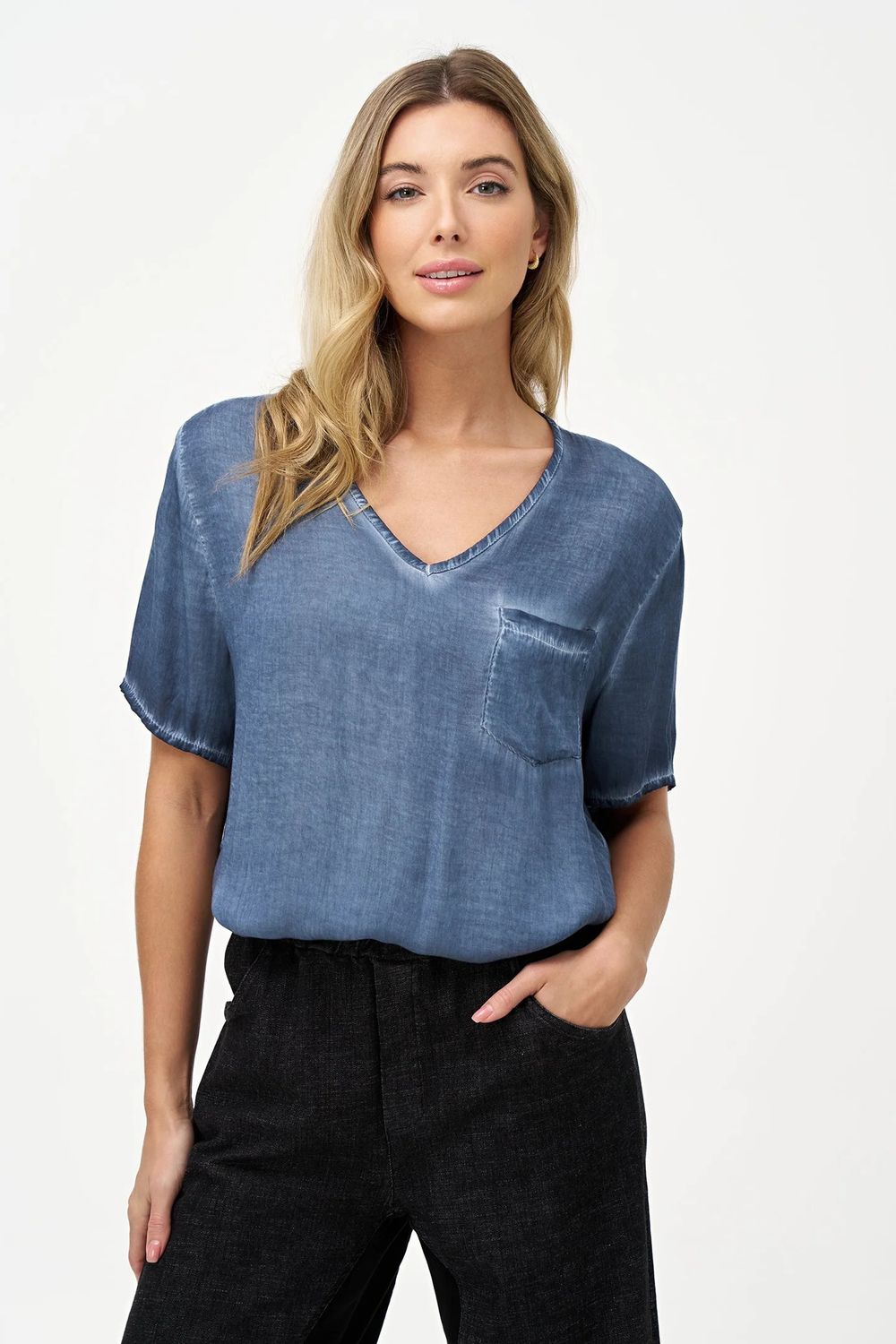 M-ITALY V-Neck T-Shirt, Color: Glacier, Size: XS