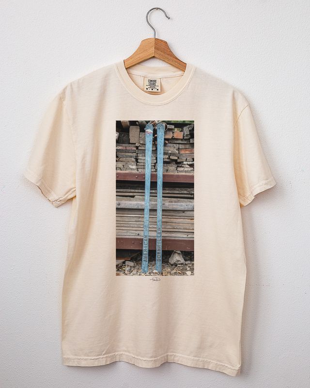Skis with Background Tee