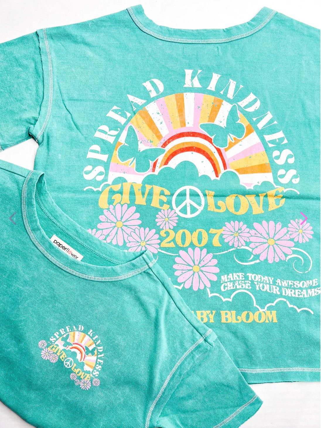 spread kindness give love tee
