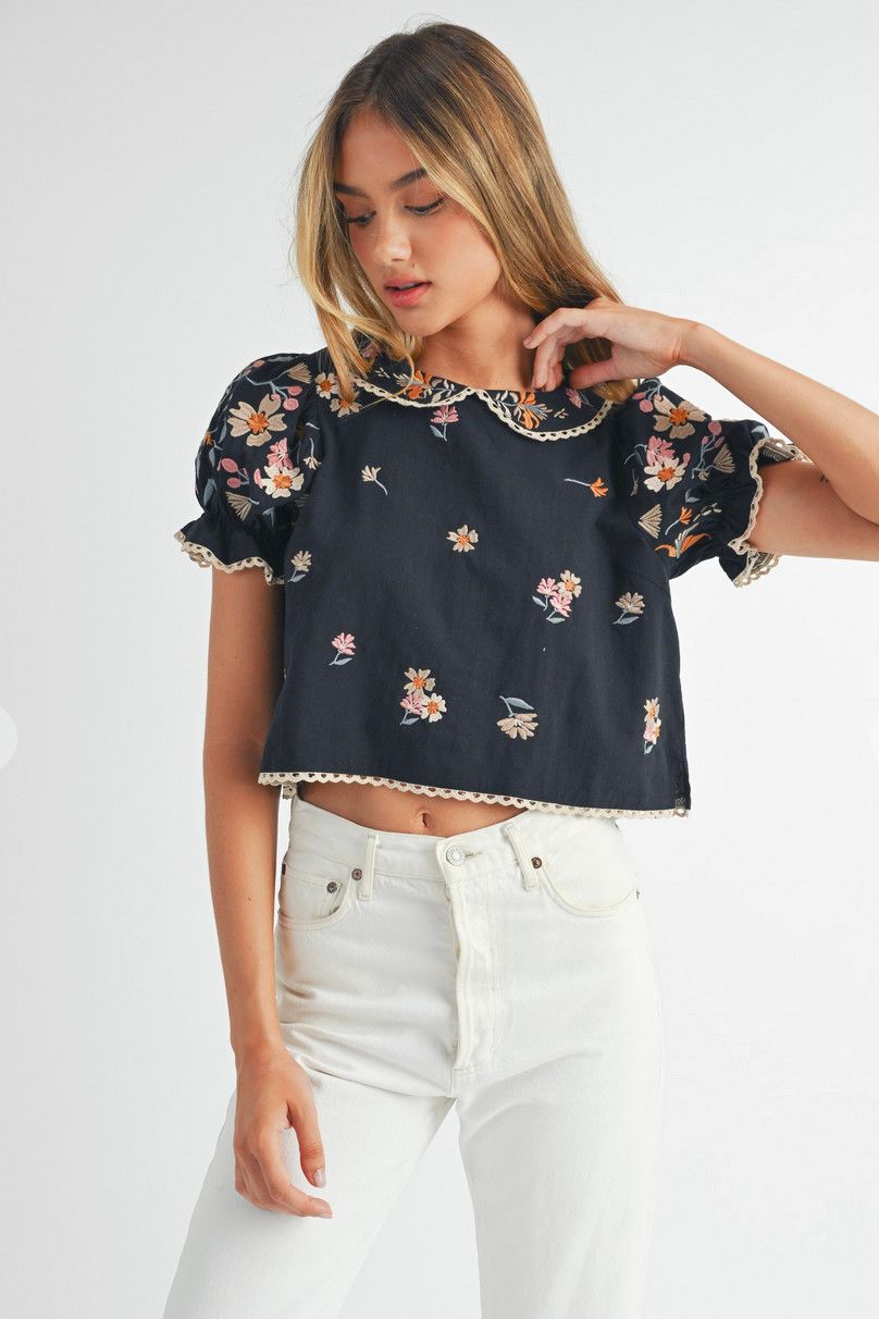 floral embroidered top- black