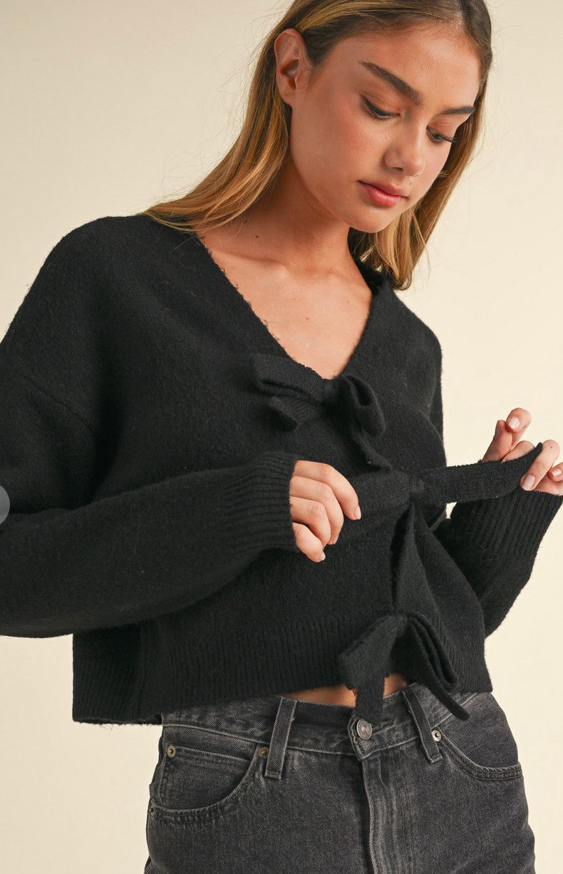 serena bow sweater