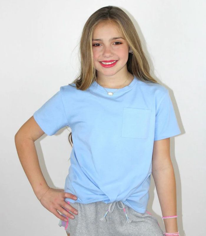 knot pocket tee