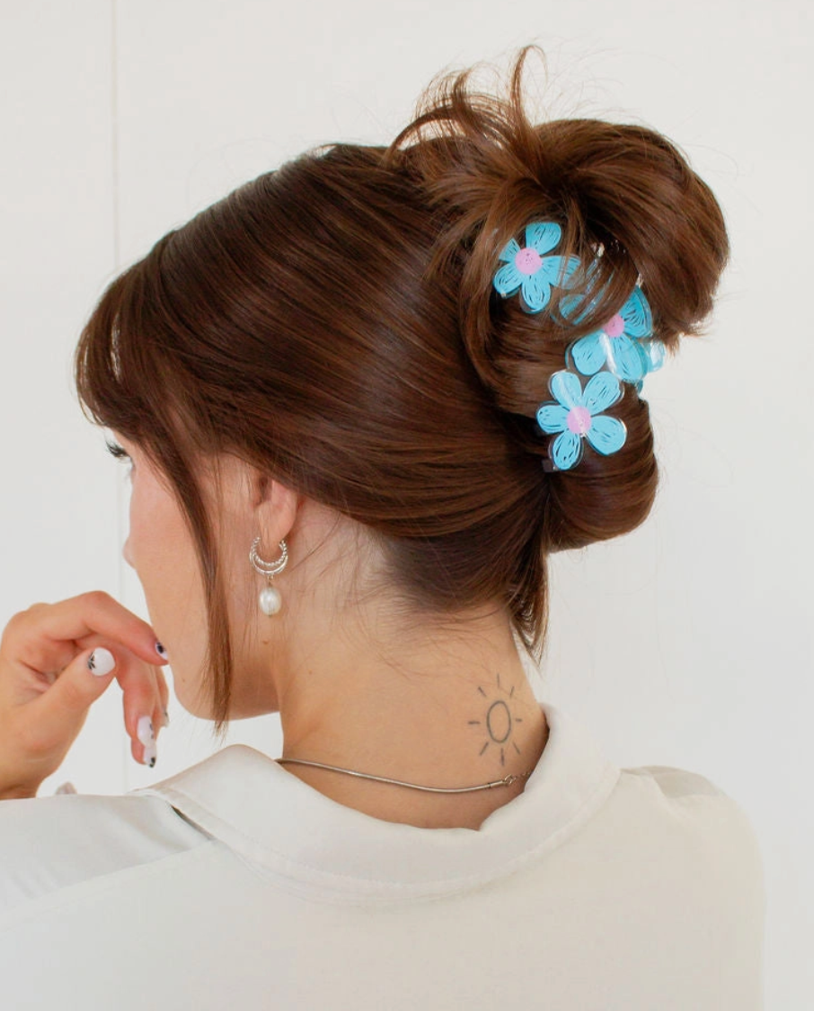 full bloom claw clip, Color: blue
