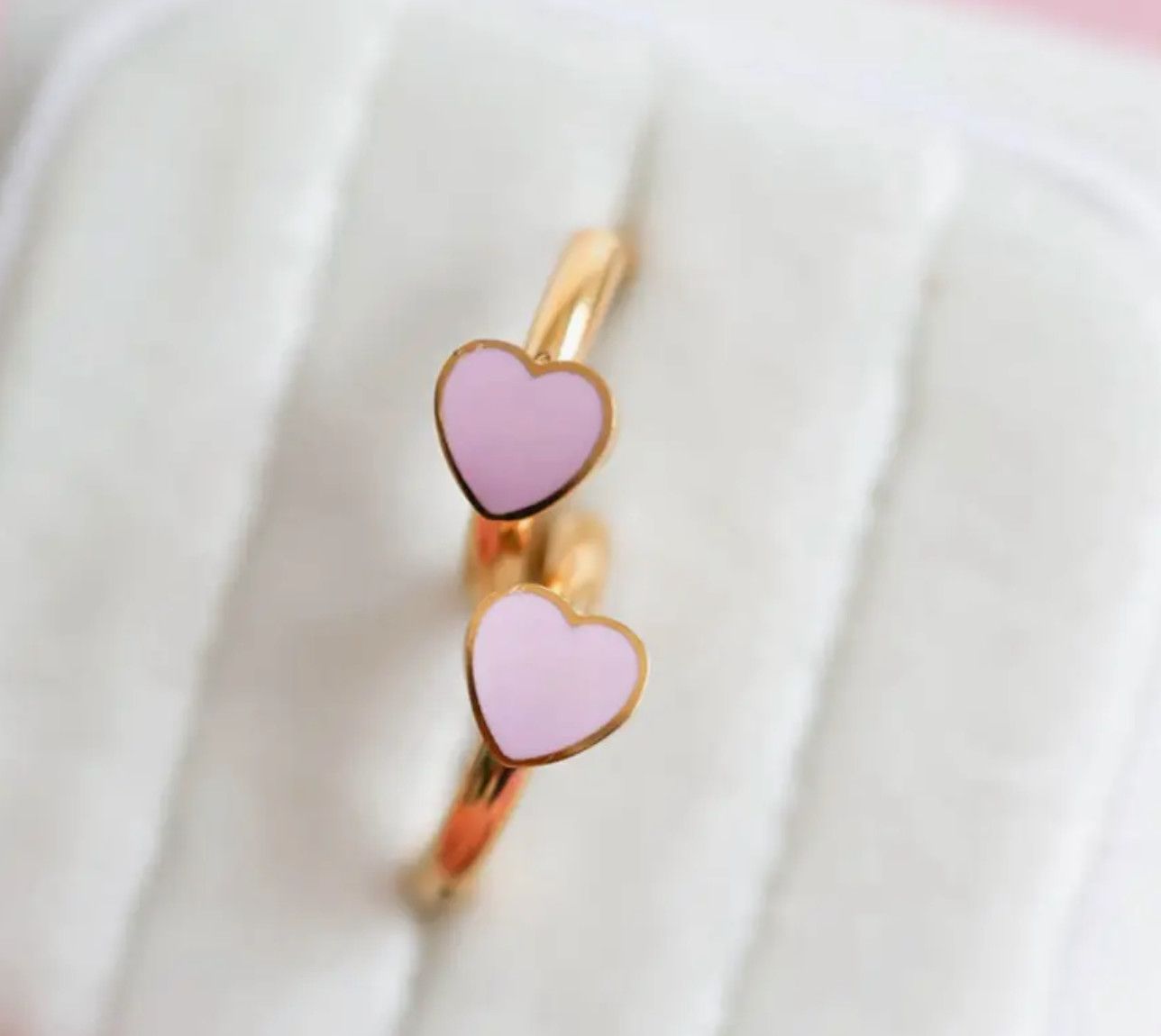 pink heart huggies