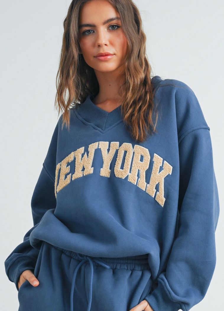 new york vneck sweatshirt- navy