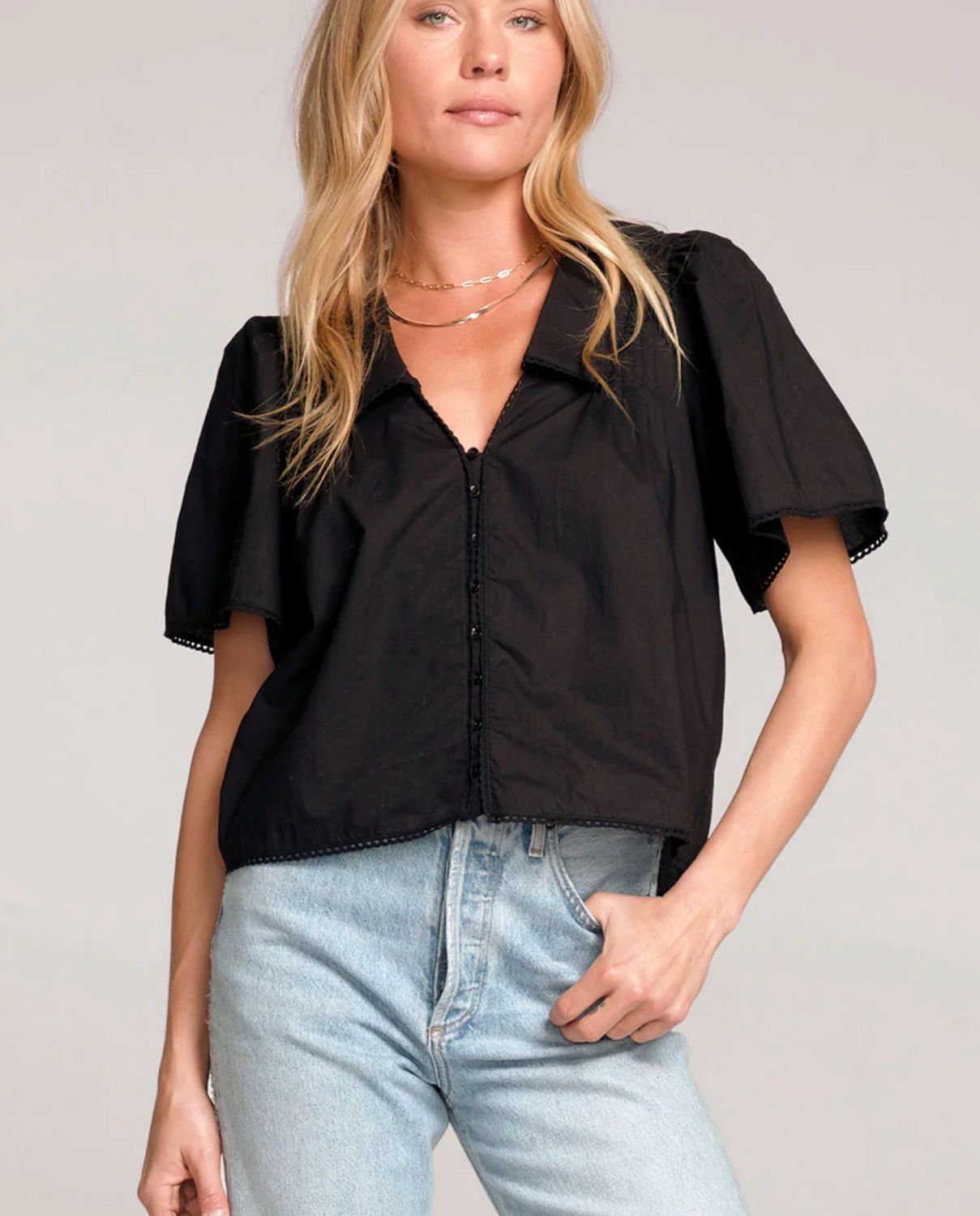 zaylah top- black