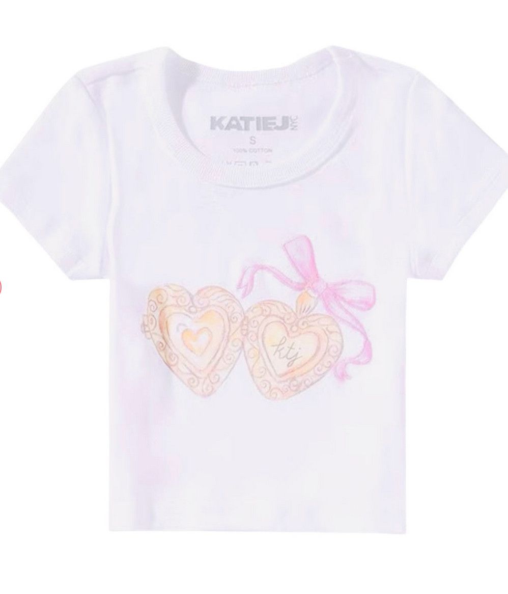heart locket tee