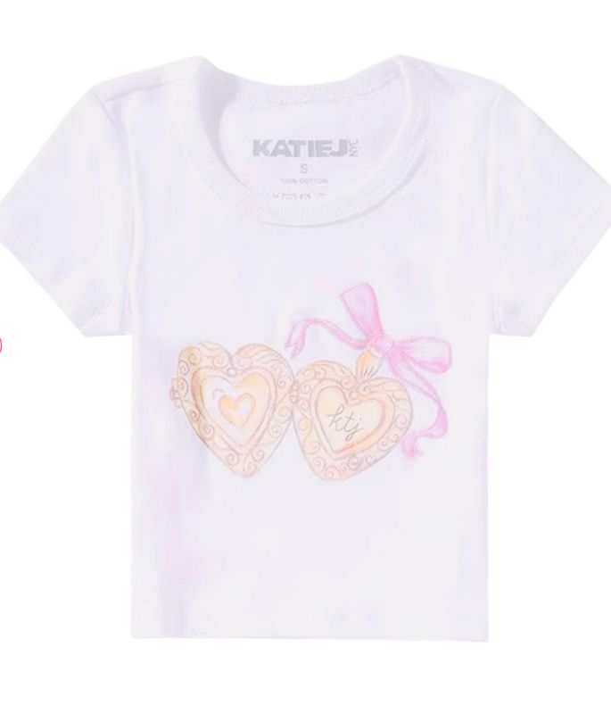 heart locket tee