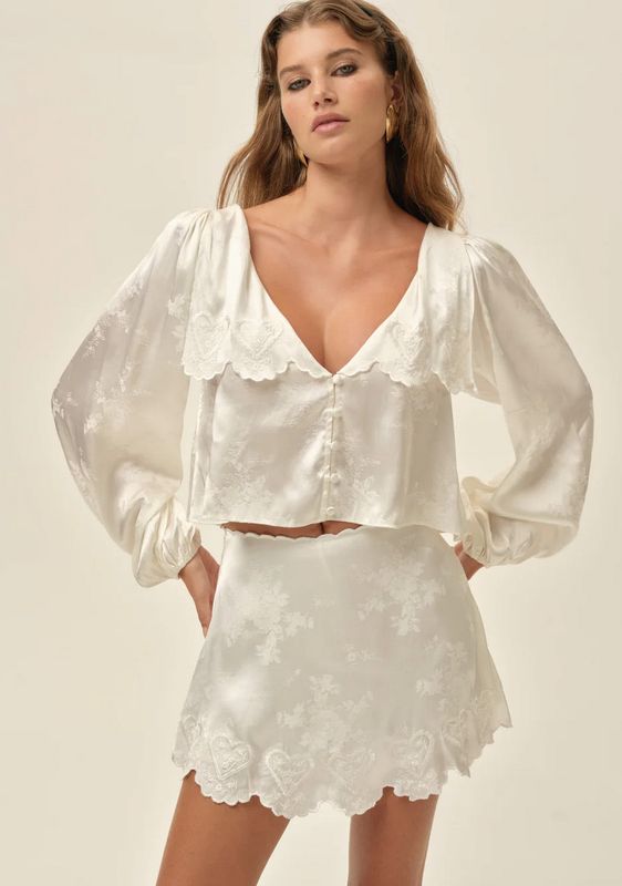 locked hearts skort- white