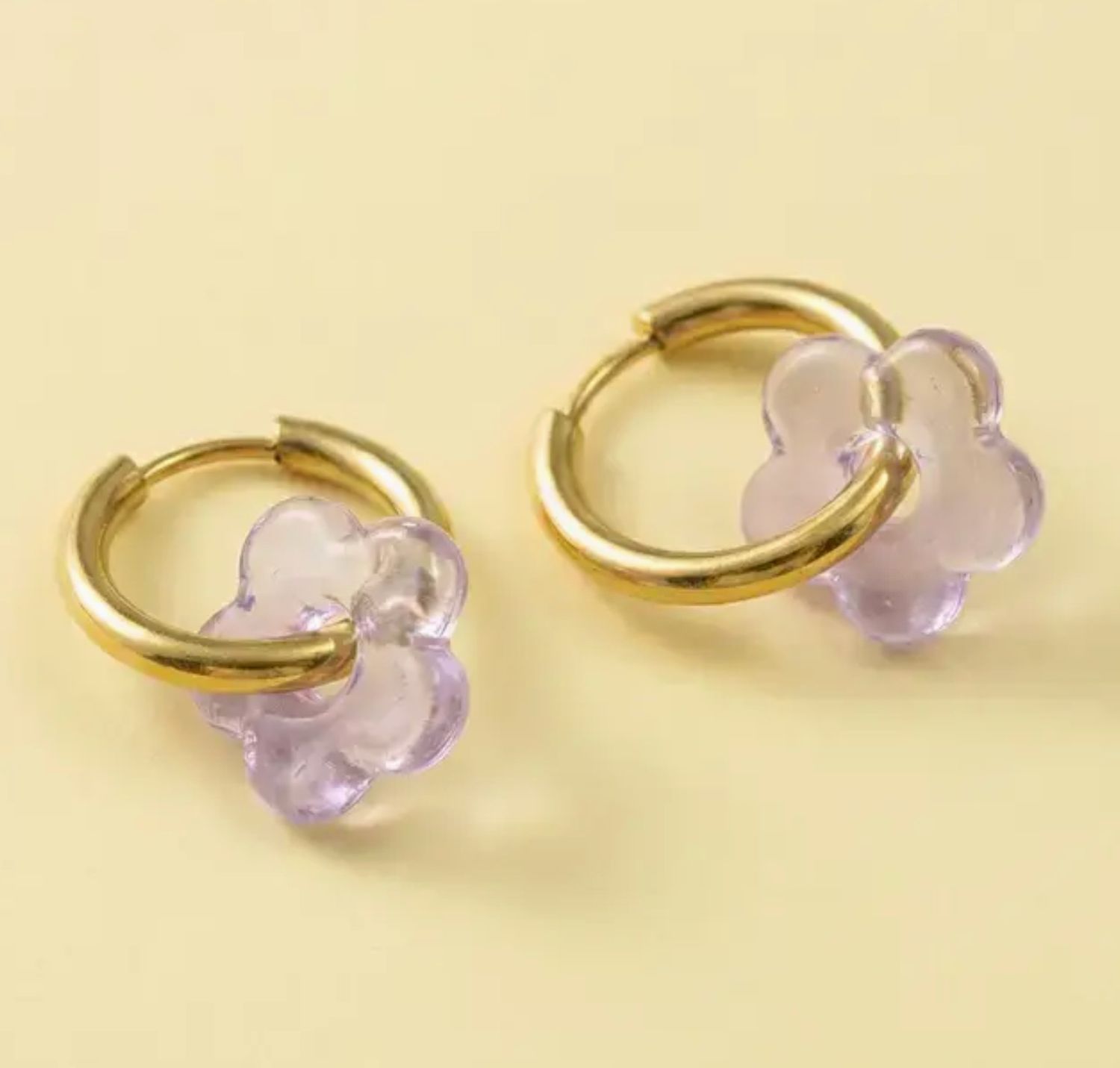 francis lilac flower huggies