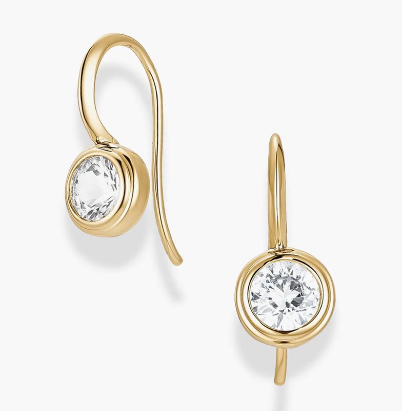 vera round french hook earrings