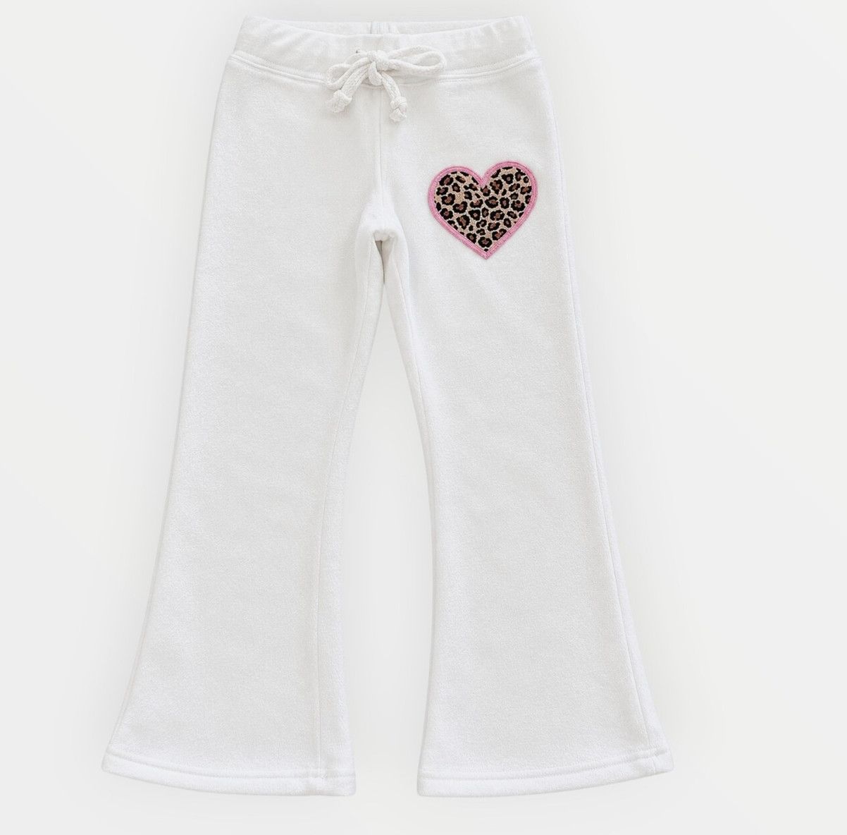 relaxed sweatpant leopard heart
