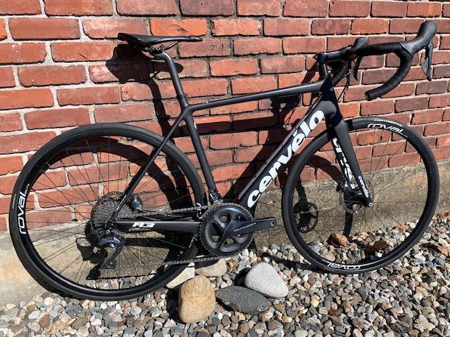 CERVELO R3 DISC ULTEGRA R8020 BLACK/WHITE/WHITE SIZE 54 Pre-Owned
