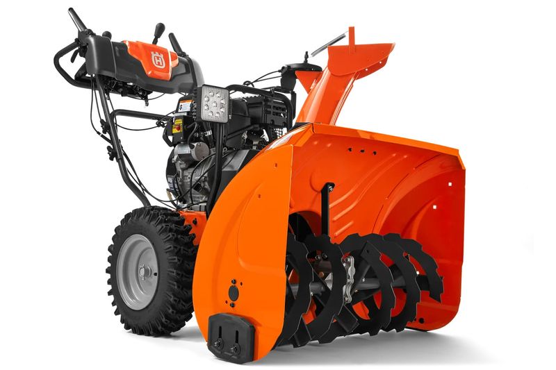 ST230 SNOWTHROWER 30"
