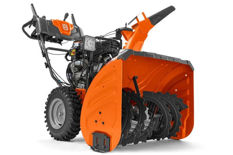 ST330 SNOW THROWER 30"