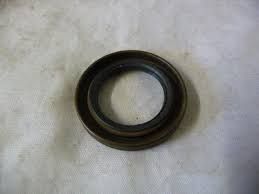 032600 OIL SEAL