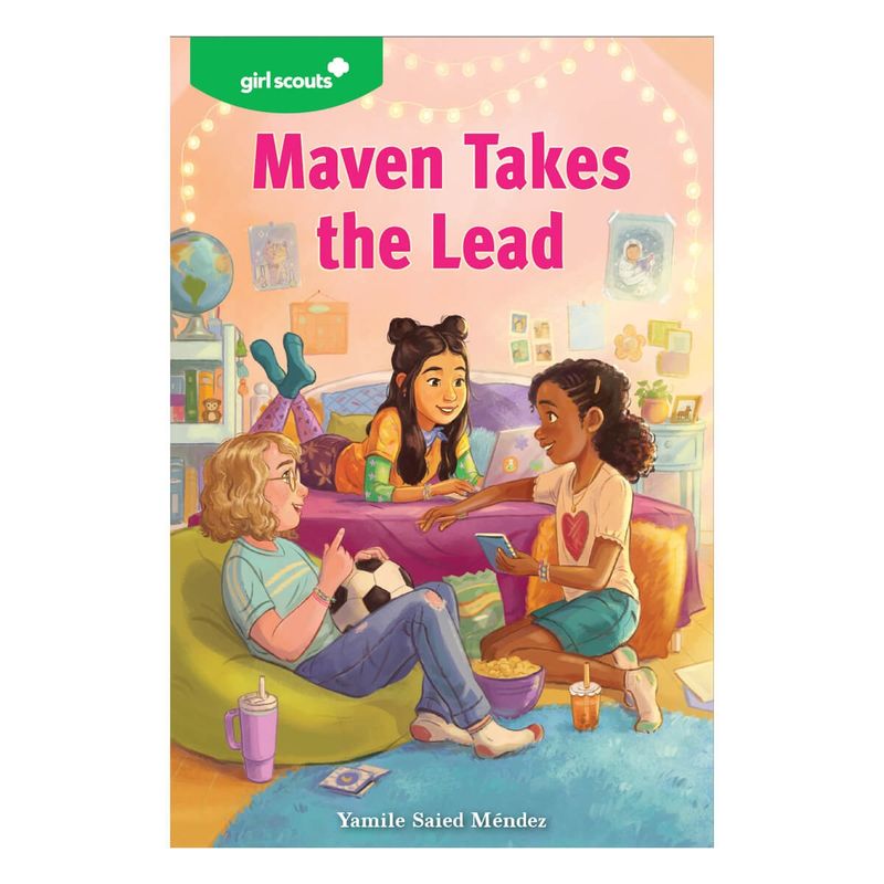 Maven Takes the Lead - A Girl Scout Novel
