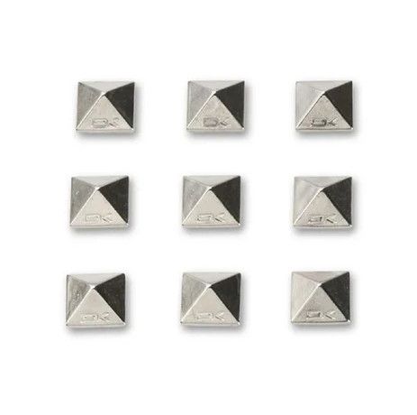 DAKINE Pyramid Studs