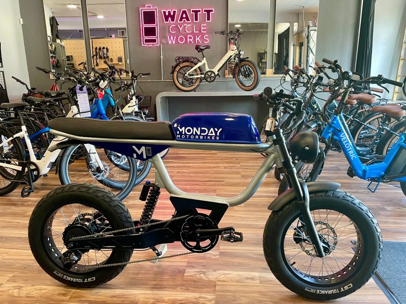 Monday ANZA V4 1500w