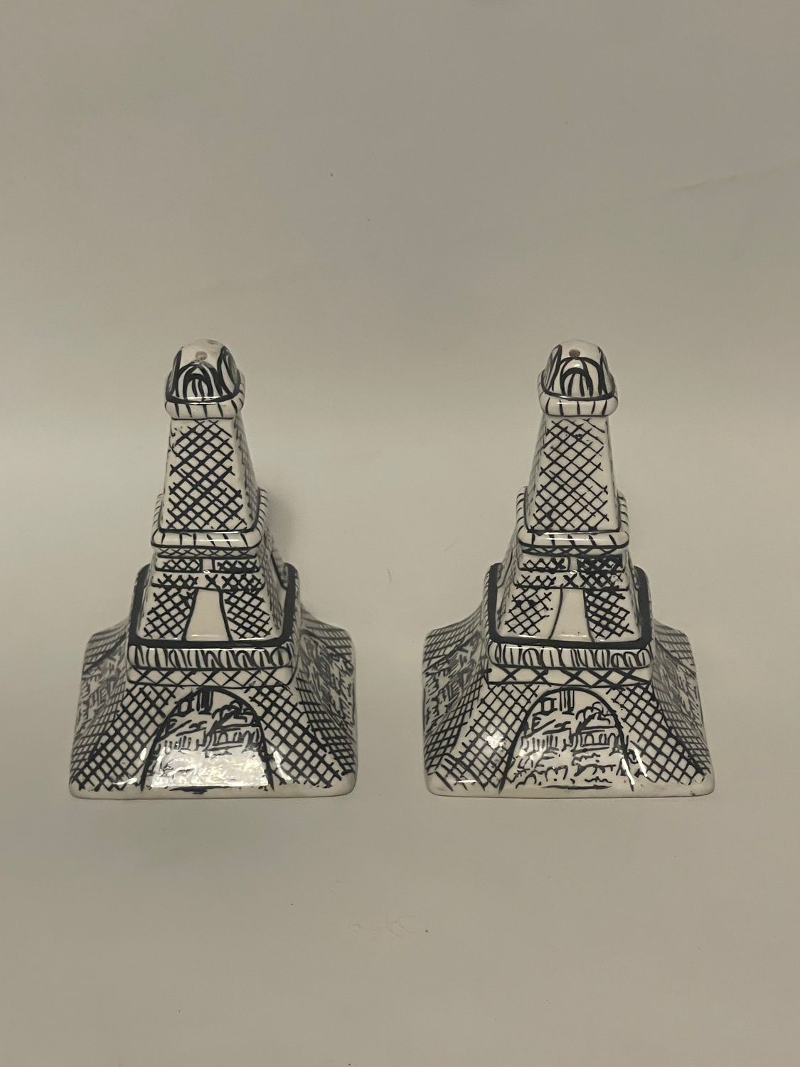 PARISIAN SCENE SALT &amp; PEPPER