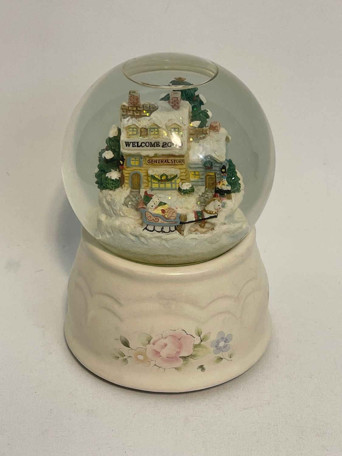 TEA ROSE SNOW GLOBE 7.5"