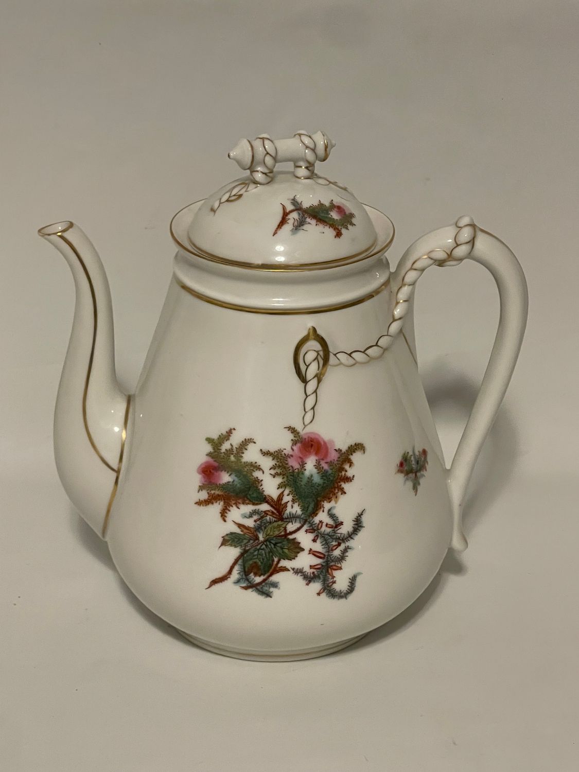 MOSS ROSE COFFEE POT