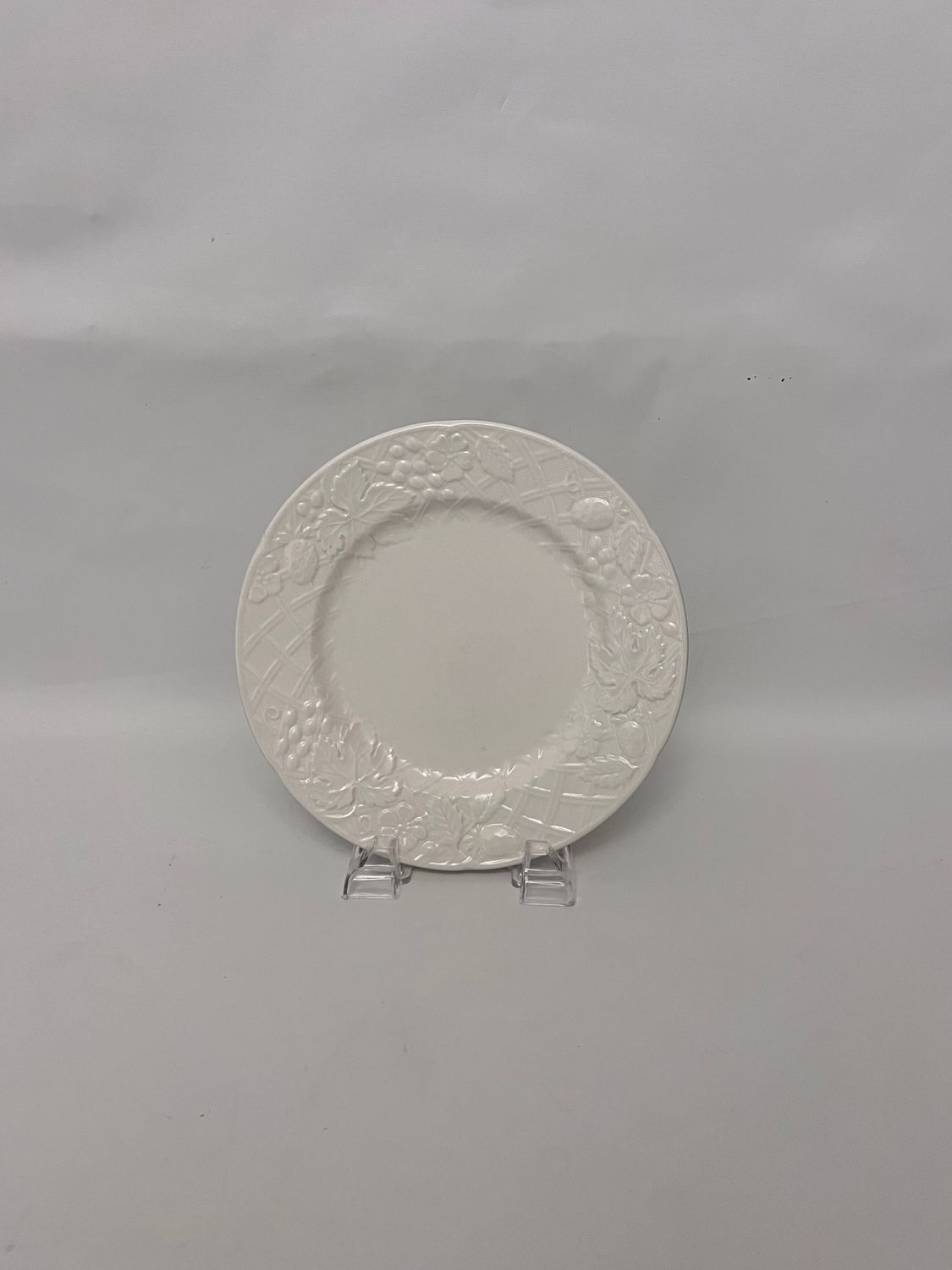 ENGLISH COUTRYSIDE SALAD PLATE 8 1/4" WHITE