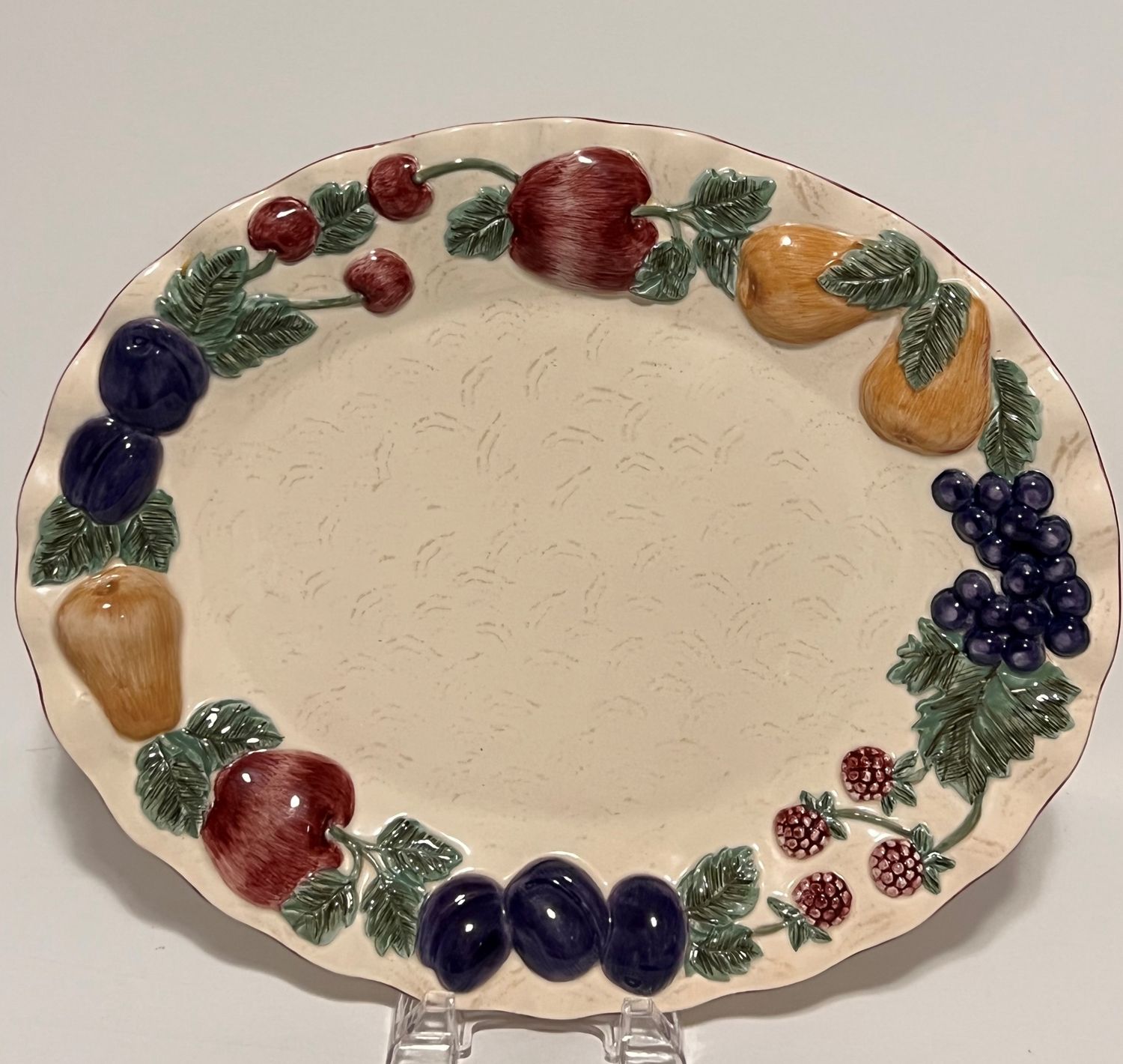 NAPA VALLEY PLATTER SCULPED FRUIT 16"