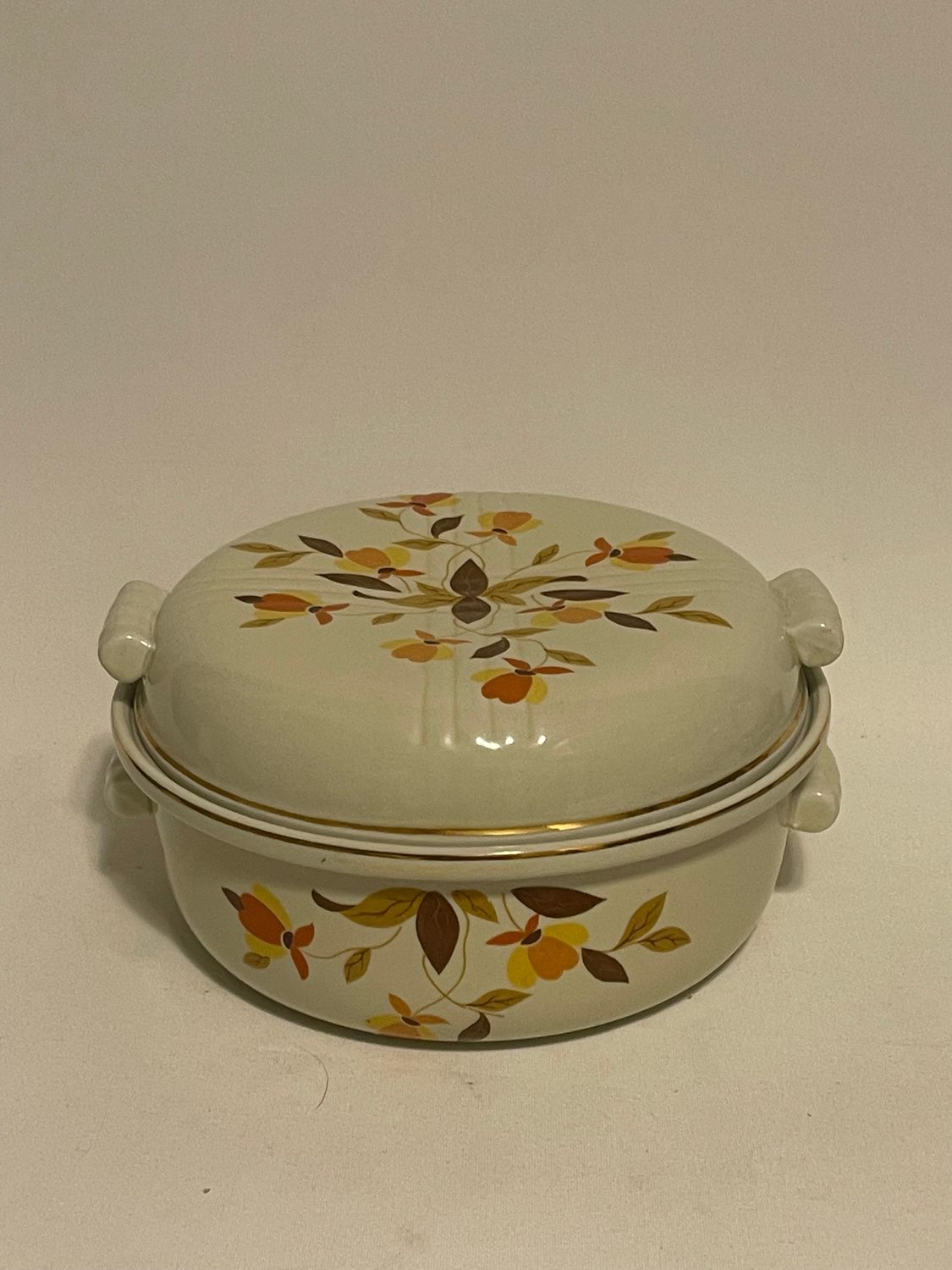 AUTUMN LEAF RENAISSANCE COVERED CASSEROLE 2QT 8.5"