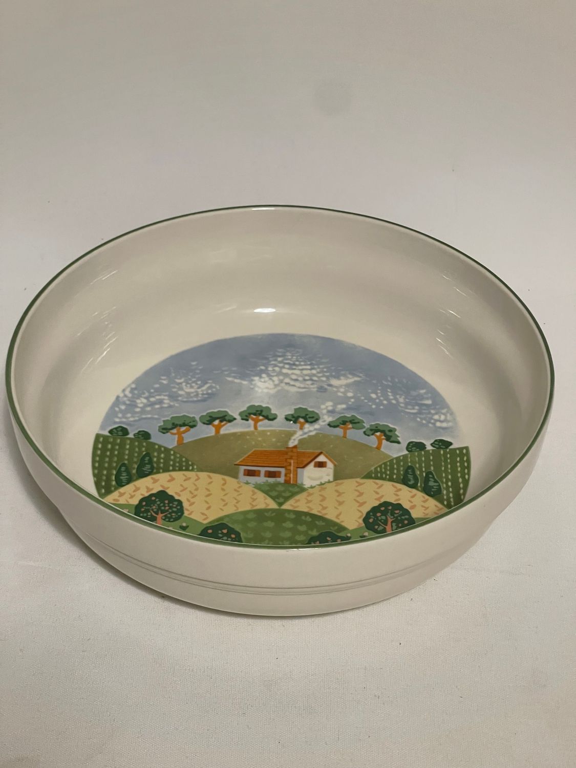 COUNTRY COTTAGE SERVING BOWL 9"