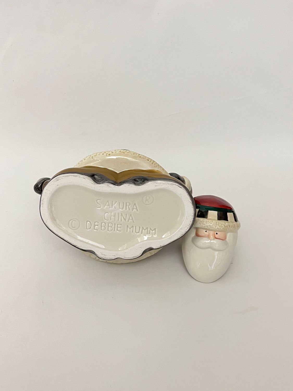 SANTA'S RETWEET FIGURE CREAMER 6"
