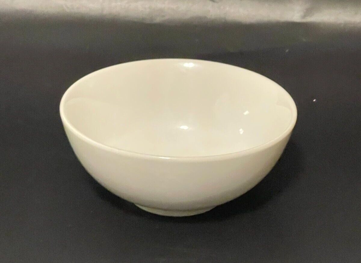 WHITE COUPE FRUIT BOWLS 4 1/4"